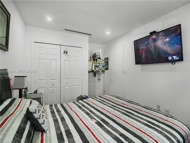10135 SW 139th Pl — Photo 9