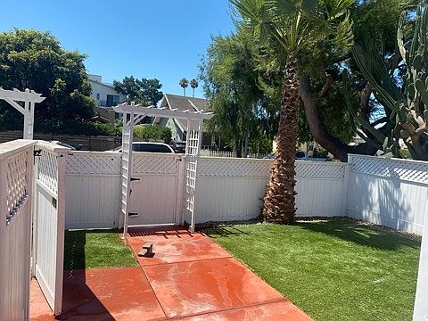 Private front yard