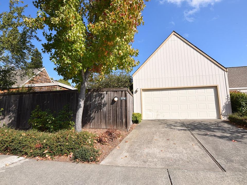 1st image of 279 Avenida Barbera