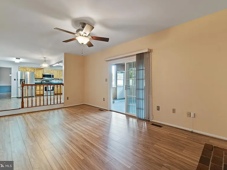 9707 Rossetti Ct — Photo 10