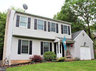 678 Grace Ln, Warrington, PA 18976