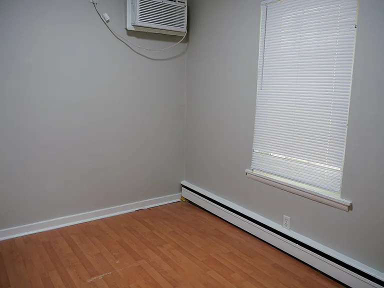 521 S 21st St #1 — Photo 8