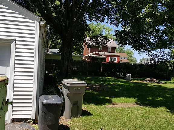 3rd image of 46 Wesley Ave