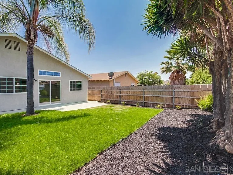 10190 Drumcliff Ave — Photo 31