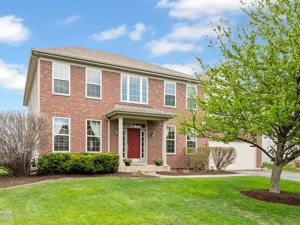 846 Preston Ln, Oswego, IL 60543