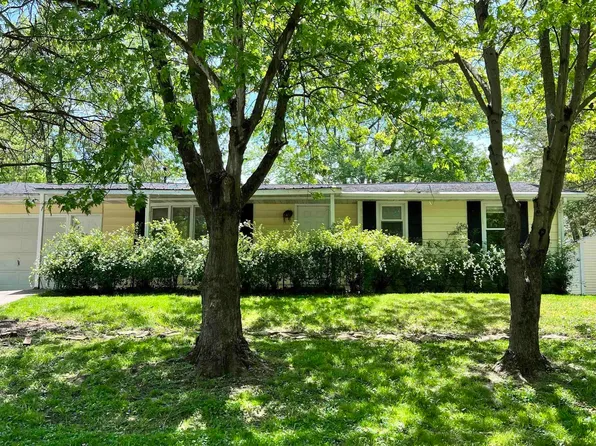 5801 E Carolyn Dr, Muncie, IN 47303