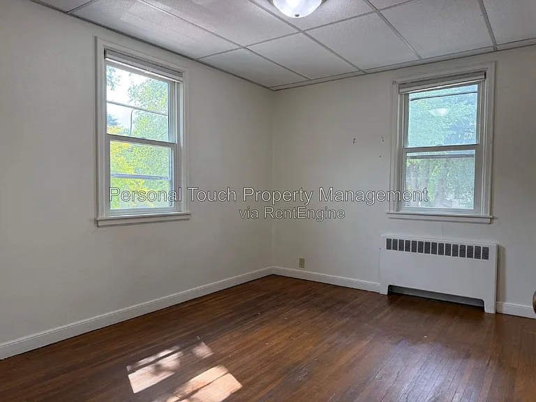 517 12th Ave N #6 — Photo 13