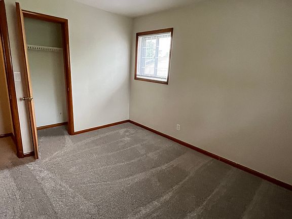 5th image of 630 Saul Dr