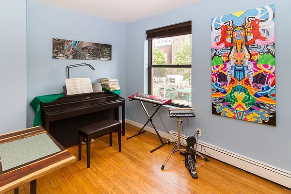 Rented by Avenues Real Estate | media 12