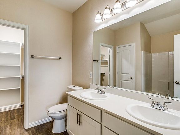 3rd image of 1645 Portofino Dr