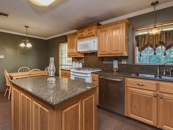 3rd image of 239 Saint Pierre Blvd