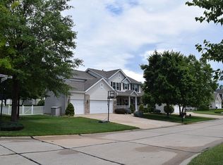 101 Eagle Creek Ct, O'Fallon, MO 63368