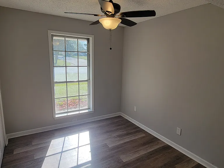 21 Meadowlark Dr — Photo 9