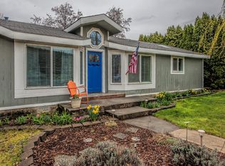 424 W 7th St, Waitsburg, WA 99361