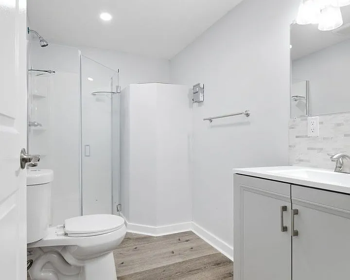2834 Clifton Ave — Photo 10