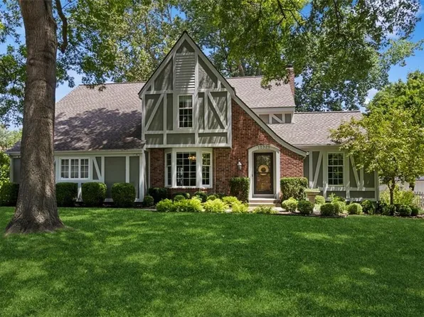12325 Sagamore Rd, Leawood, KS 66209