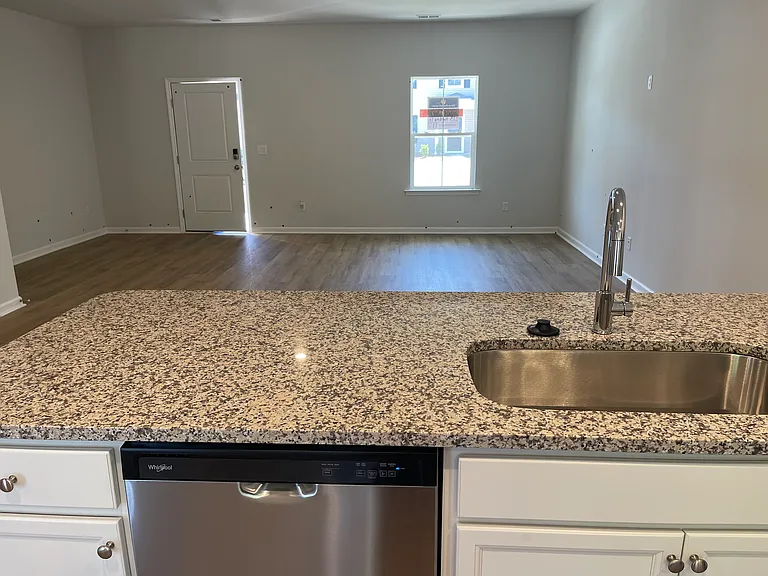 223 Harding Ln — Photo 8