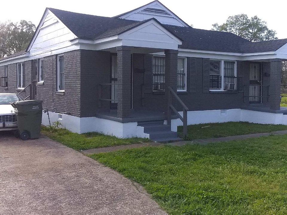 1st image of 169 Eastview Dr