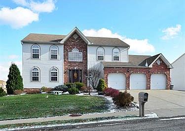 1st image of 305 Greenfield Dr