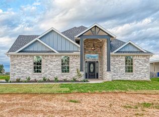 926 Buffalo Trl, Angleton, TX 77515