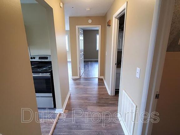 2nd image of 72 Market St Unit 72
