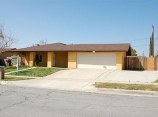 1670 N Pampas Ave, Rialto, CA 92376