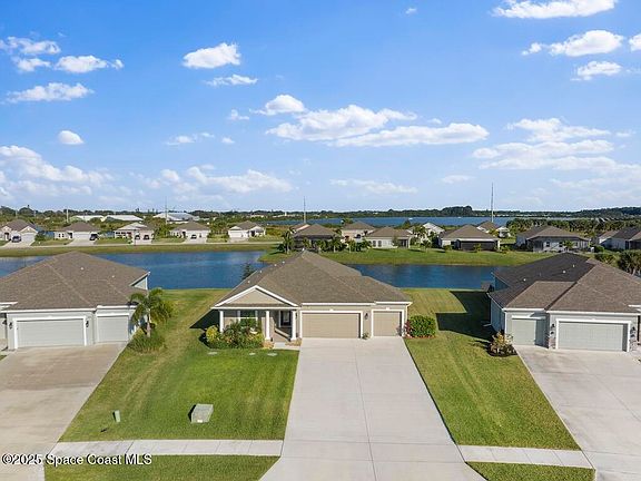 4th image of 8476 Laguna Cir