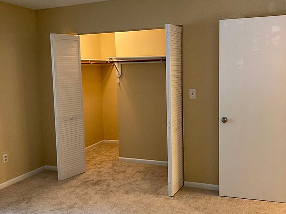 4th image of 1800 Stewart Pl #1800