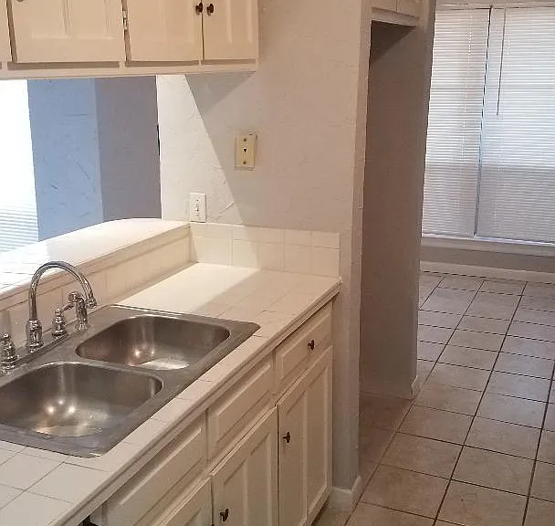 2020 Court Pl — Photo 3