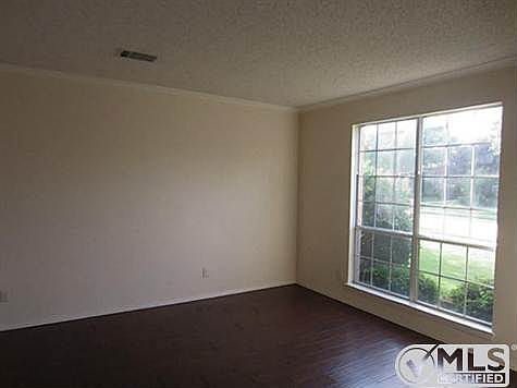 2nd image of 4108 Candlewyck Dr