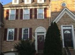 2048 Pieris Ct, Vienna, VA 22182