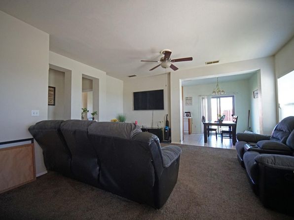 sacramento-california-63743261 picture