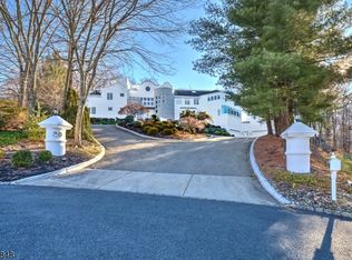 30 Kristy Ln, Watchung, NJ 07069