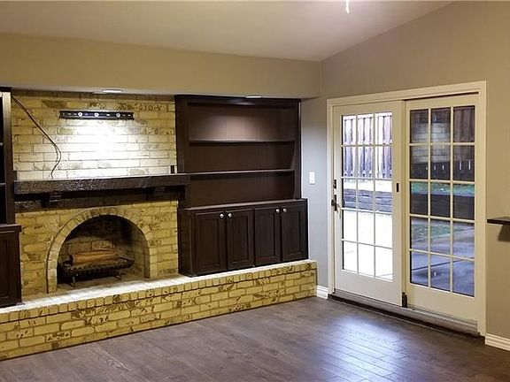 5th image of 1095 Palm Ct