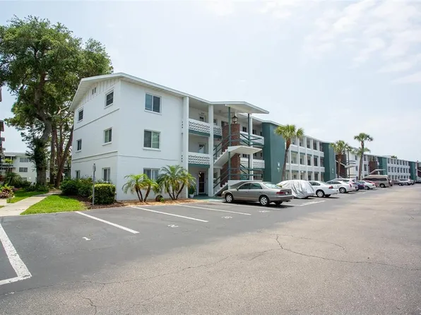 1802 Restful Dr #M1, Bradenton, FL 34207