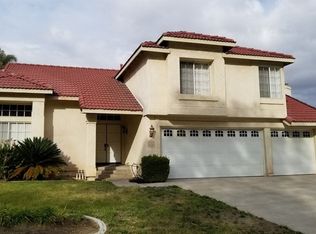 17078 Lakepointe Dr, Riverside, CA 92503