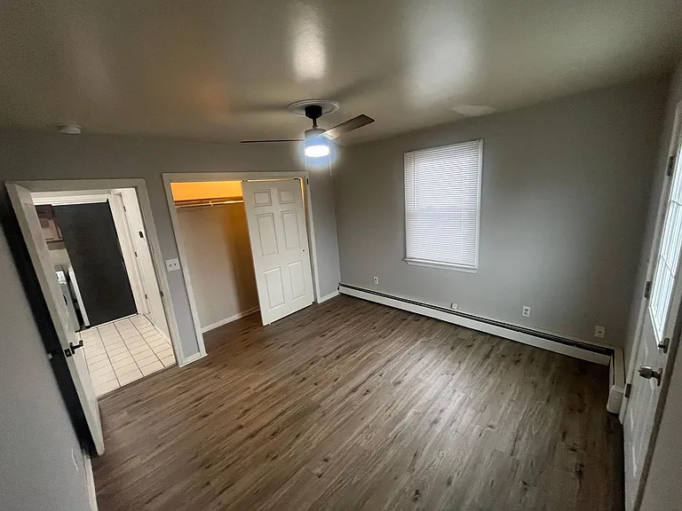 541 Admiral St #3 — Photo 12