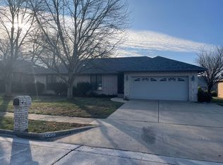 1508 E Powell St, Springfield, MO 65804