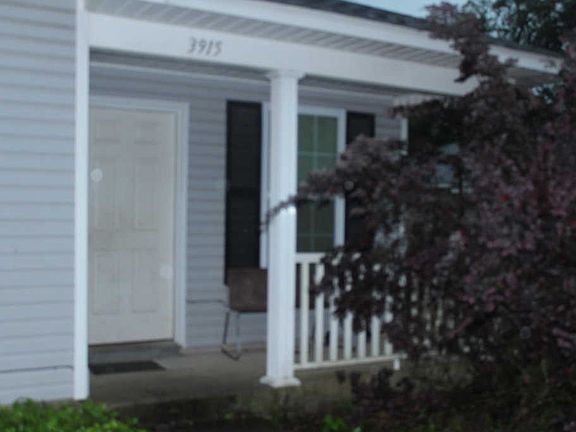 4th image of 3915 W Mallory St