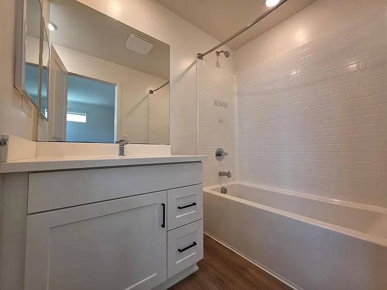 310 Palm Ave — Photo 68