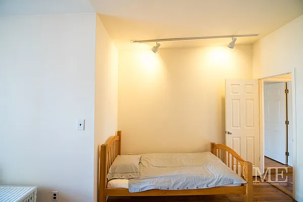 Rented by Madison Estates & Properties | media 30