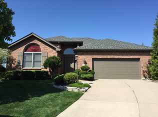 1704 Rockleigh Rd, Dayton, OH 45458