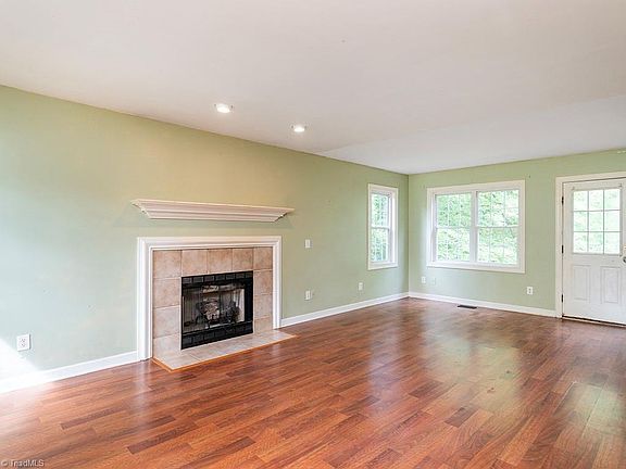 5th image of 1002 Lashley Park Dr