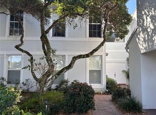 6245 Old Court Rd APT 102, Boca Raton, FL 33433