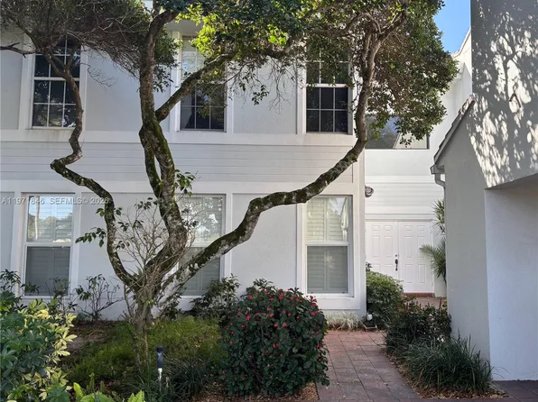 6245 Old Court Rd APT 102, Boca Raton, FL 33433