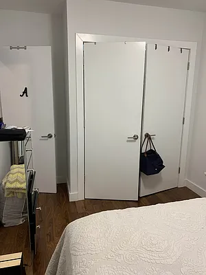 Rented by Flatiron Real Estate Advisors LLC | media 48