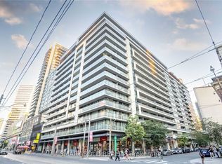 111 Elizabeth St #820, Toronto, ON M5G 1P7