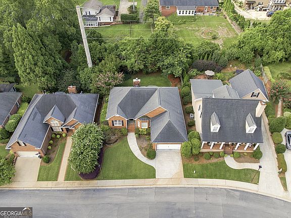 4th image of 112 Vinings Dr SE