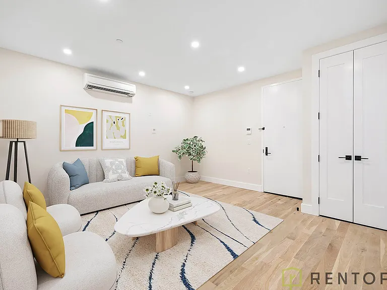 272 S 1st St #203C — Photo 3