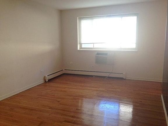 3rd image of 2629 N Hampden Ct APT 314